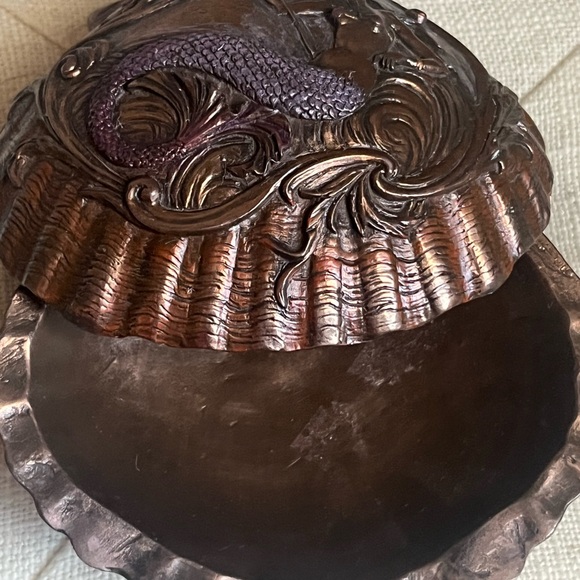 Vintage Mermaid Shell Trinket Box Cold Cast Resin Metallic Finiish - Picture 9 of 12